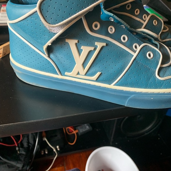 Louis Vuitton Men’s sneakers - Picture 2 of 6